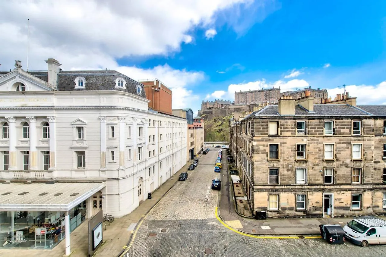 Guestready - Castle View Home On Quiet Street Edimburgo 0*,  Reino Unido